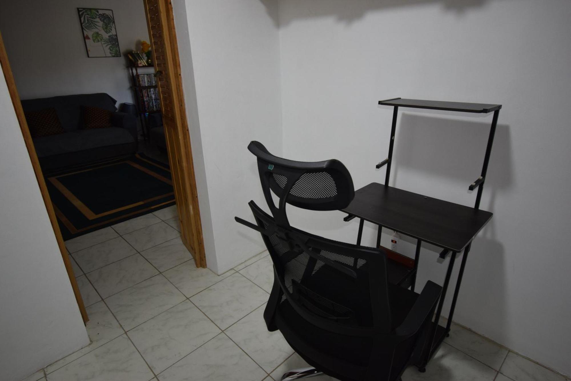 Harriott Heights Apartment *